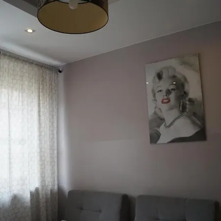 Red Apartament Apartment